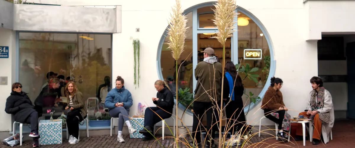Humpback Whale café, Munich